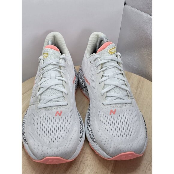 Mens 9.5- New Balance White Fressh Foam 880 Sneakers Atletic W880R13 Size W 11 - Picture 4 of 8